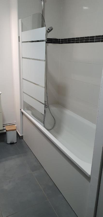 Appartement-chic parking privé Tourcoing Esterno foto